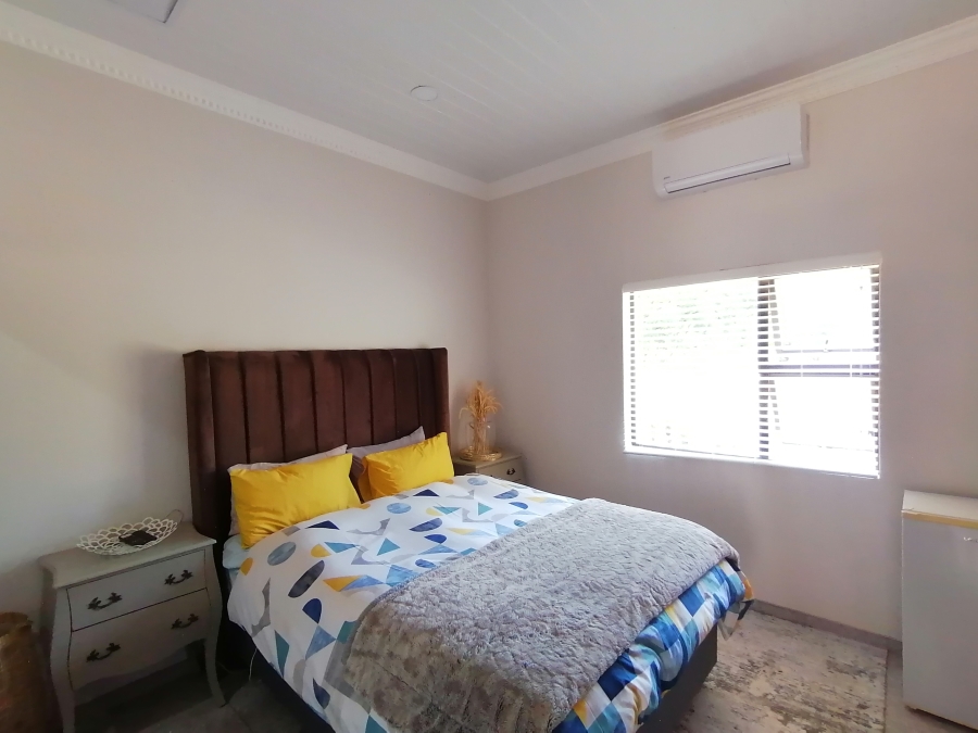 6 Bedroom Property for Sale in Wilkoppies North West